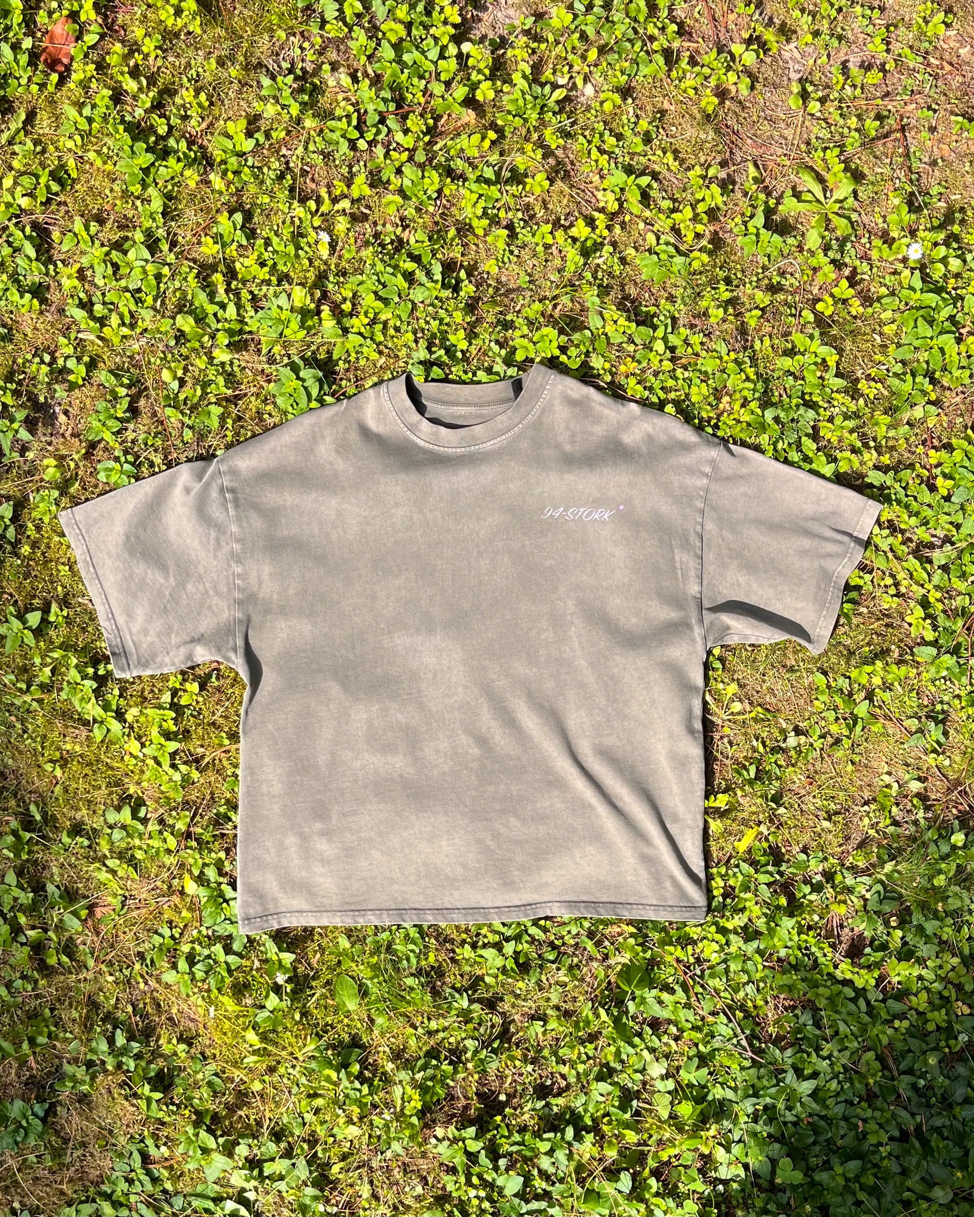 02. "FLAKES" - Loose-Fit Tee Military Green