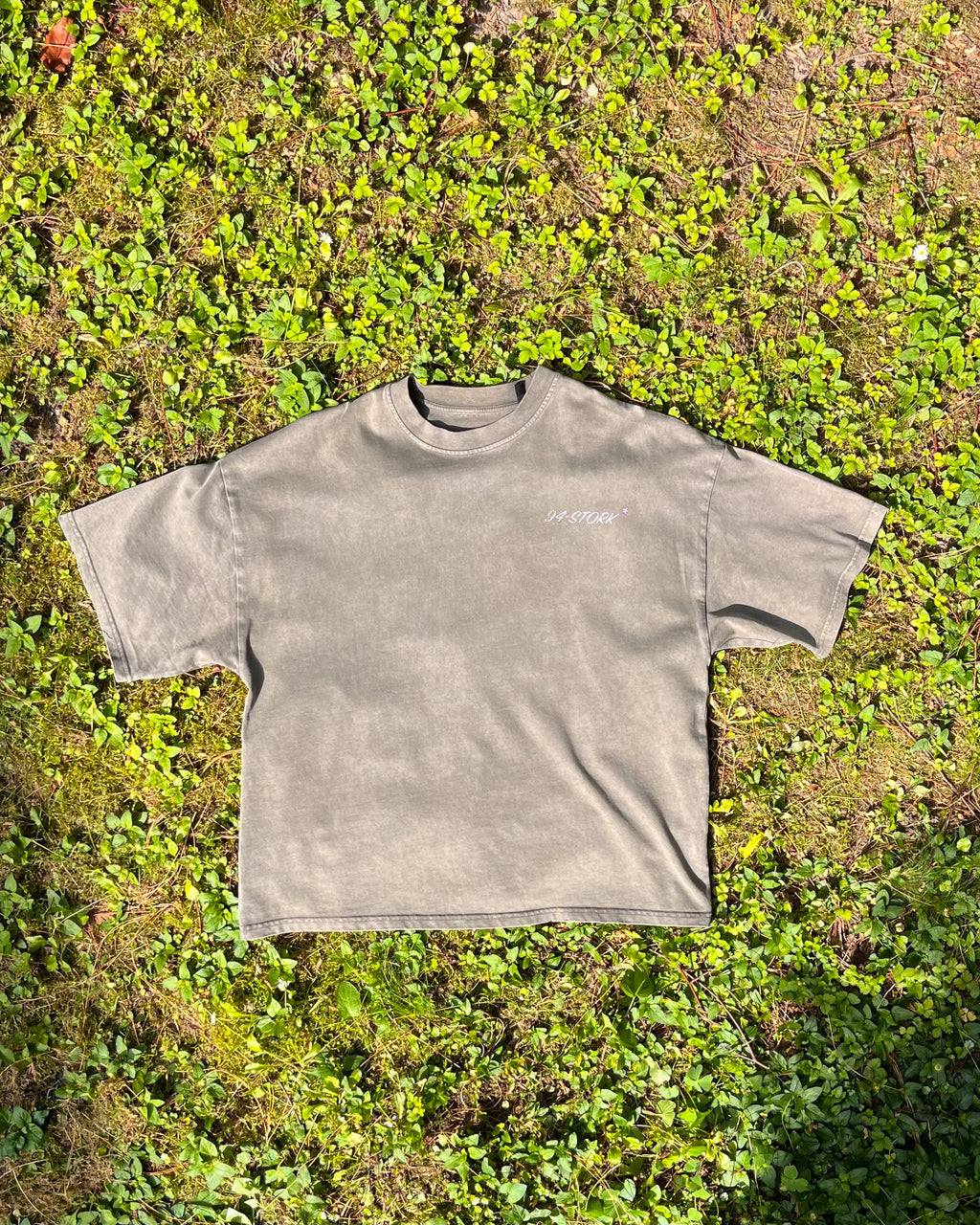 02. "FLAKES" - Loose-Fit Tee Military Green